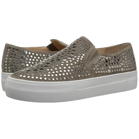 Vince Camuto Kindra Studded Slip On Sneakers size 8 leather platform edgy comfy - Picture 2 of 9